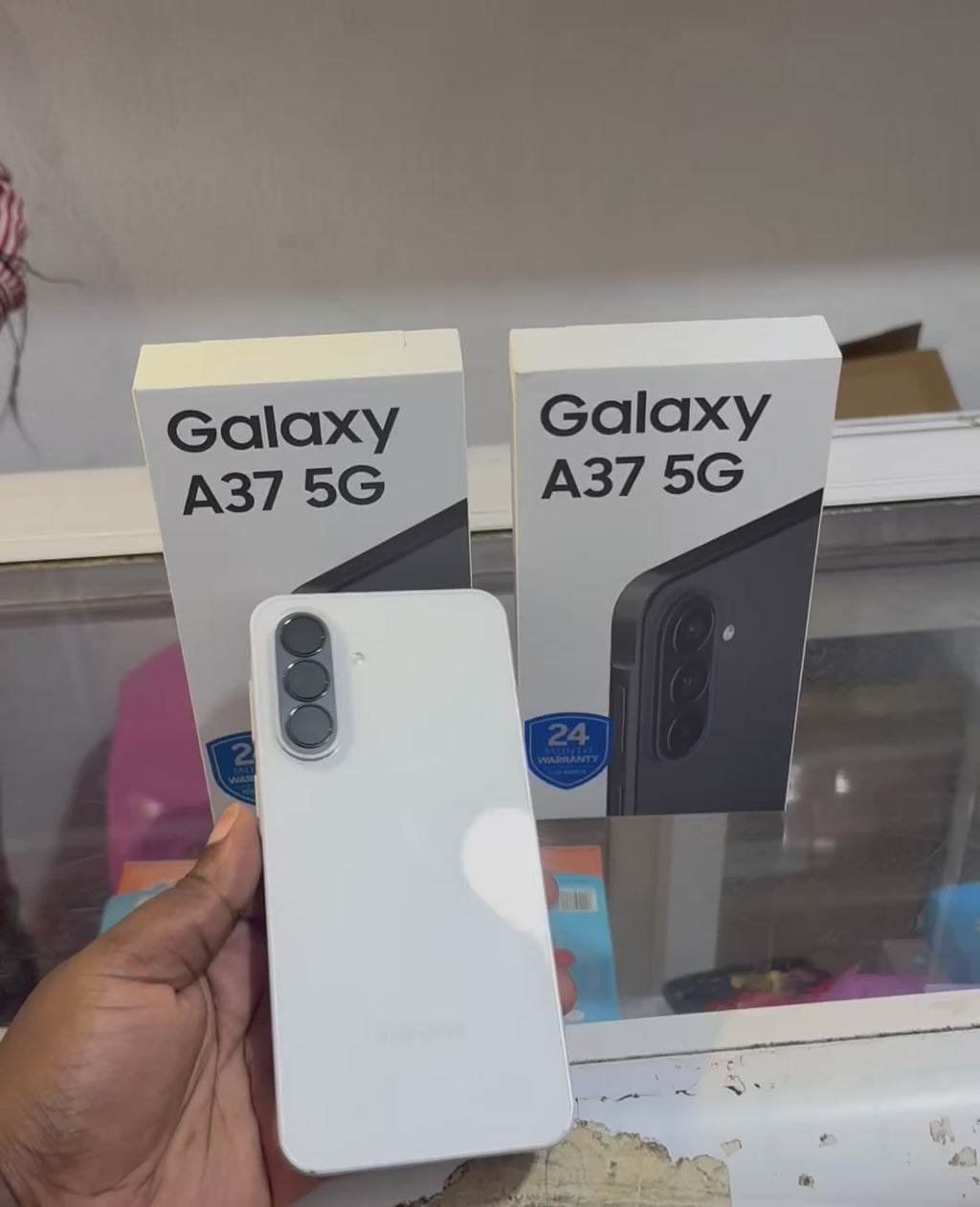 Samsung A37